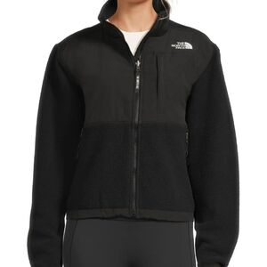 The North Face
Retro Denali Jacket